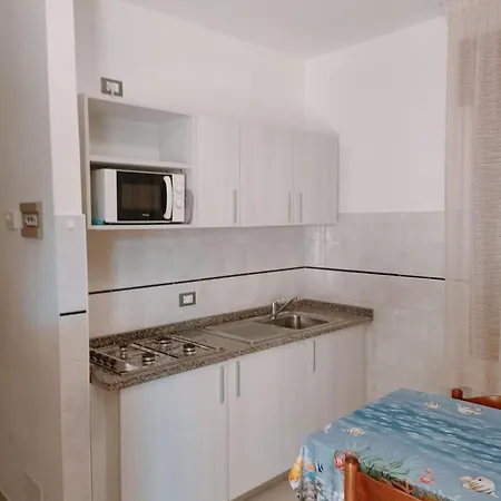 Bright Flat With Shared Garden *