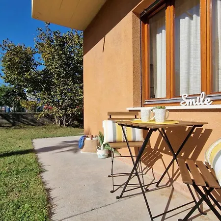 Bright Flat With Shared Garden * Бибионе